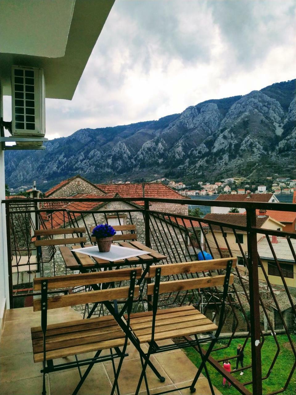 Rooms & Apartments Vukasovic Kotor Exterior photo